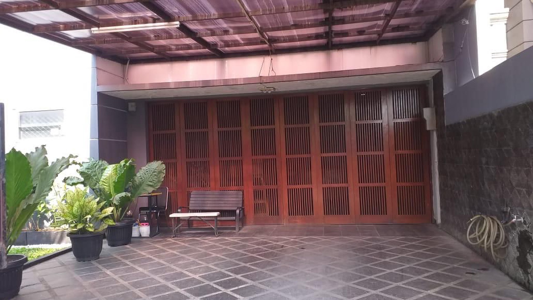 Turun Harga Rumah Puspita Loka Hook with swimming pool