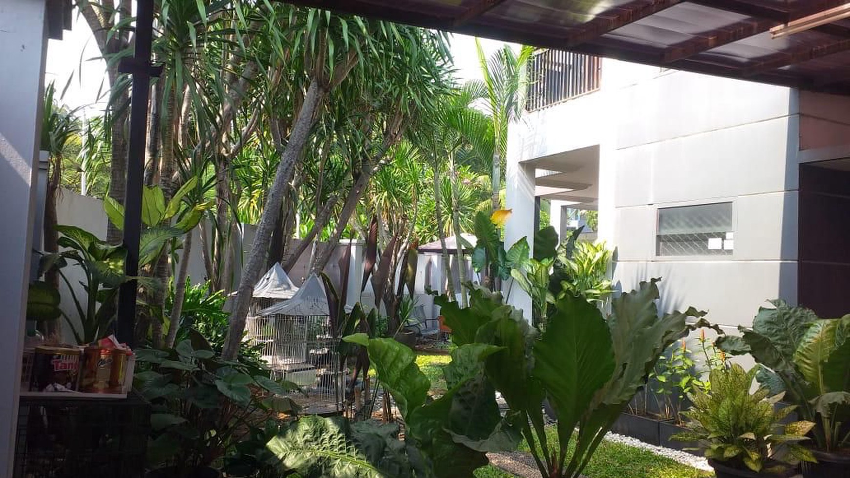 Turun Harga Rumah Puspita Loka Hook with swimming pool