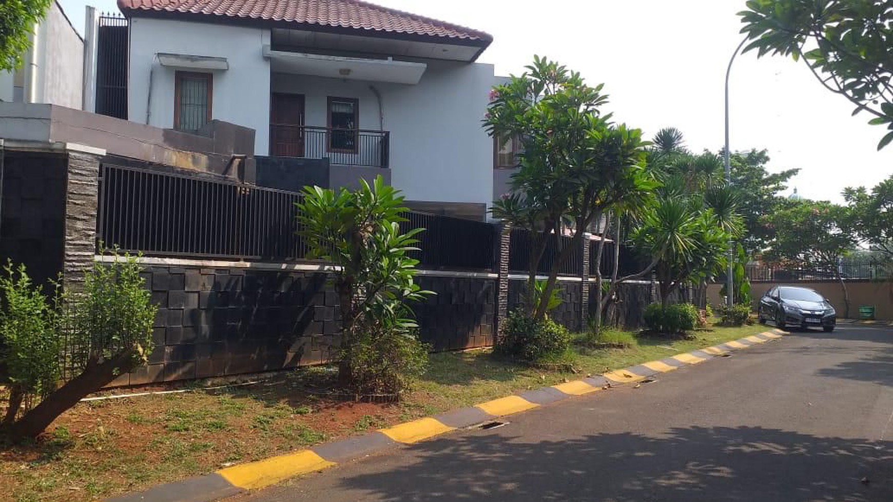Turun Harga Rumah Puspita Loka Hook with swimming pool