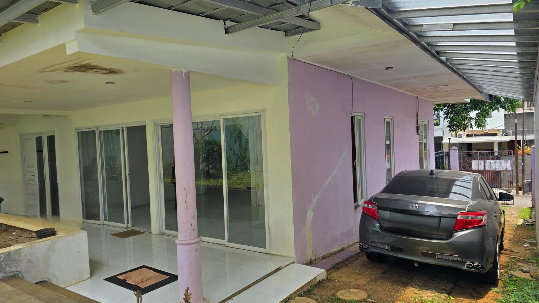 Rumah Bagus Siap Huni di Jl Baranangsiang Indah, Bogor