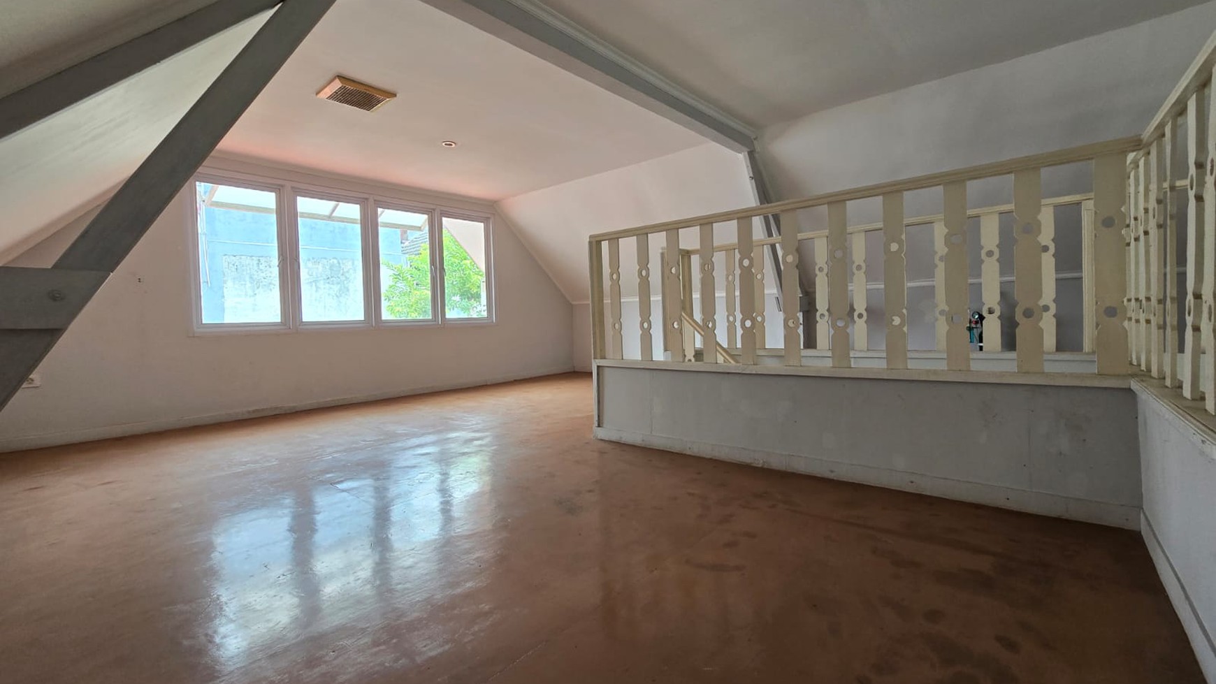 Rumah Bagus Siap Huni di Jl Baranangsiang Indah, Bogor