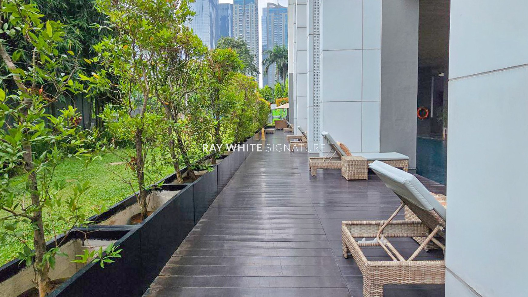 Dijual Apartemen Mewah Senopati Suites Selangkah dari Jl Jend Sudirman, Jakarta