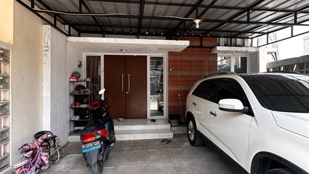 Rumah Siap Huni 3 Lantai di Mega Cinere
