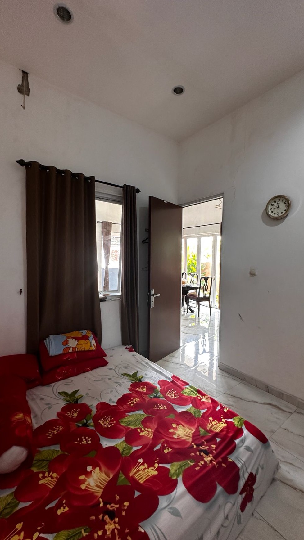 Rumah Siap Huni 3 Lantai di Mega Cinere