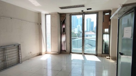 Mini Building 4 lt, strategis, zona komersil, siap pakai, Jl. Guru Mugni, Setiabudi, Jakarta Selatan.
