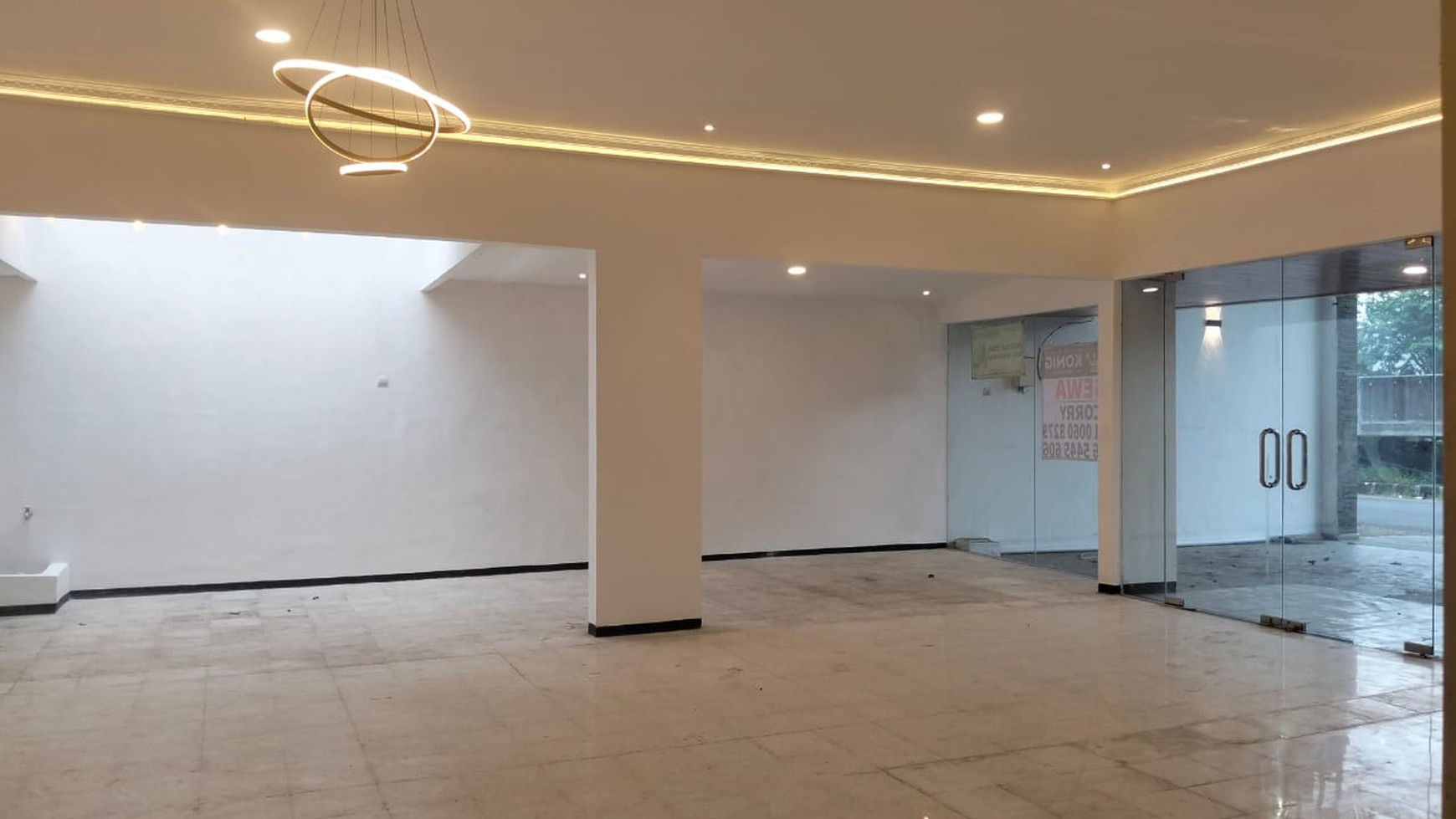 Disewakan Rumah Usaha cocok untuk Resto | Cafe | 150jt nego |Taman Asri, Waru, Sidoarjo