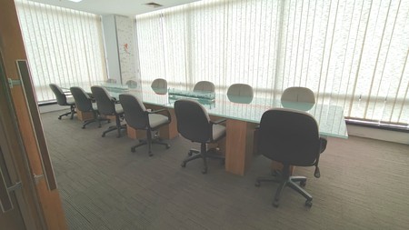 Office Plaza Mutiara Mega Kuningan, direct access ke Hotel JW Marriot, luas : 244 m2, furnished, banyak sekat, cocok untuk coworking space,,