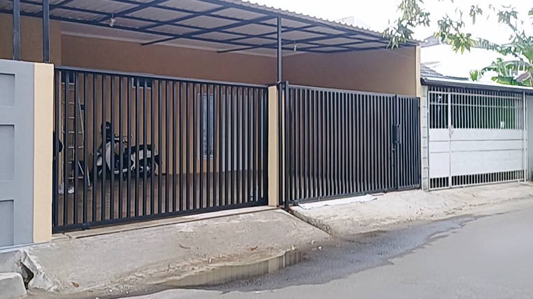 Rumah 1½ Lantai Siap Huni dengan Hunian Nyaman dan Asri di @Ciputat