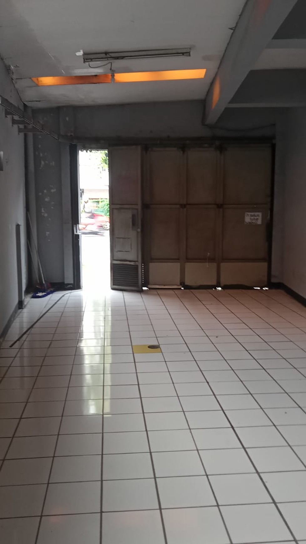 Disewakan Rumah Dengan Lokasi Strategis @Kebayoran Lama