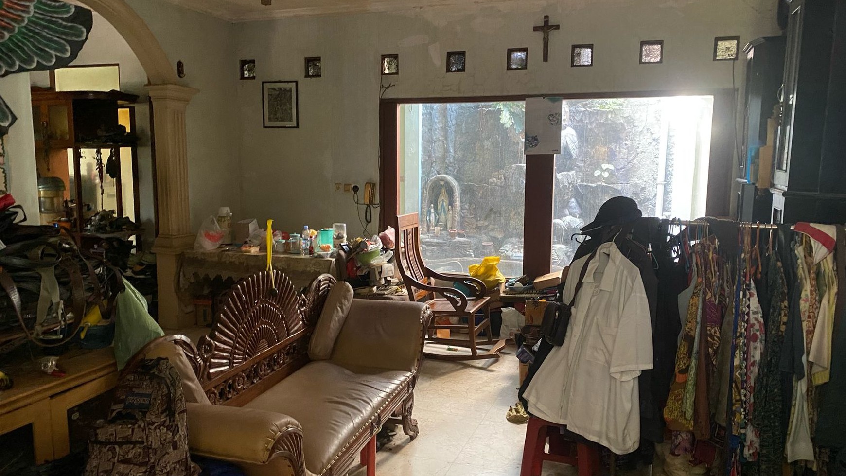 Dijual Cepat Rumah 2 Lantai Siap Huni dengan Hunian Nyaman dan Asri