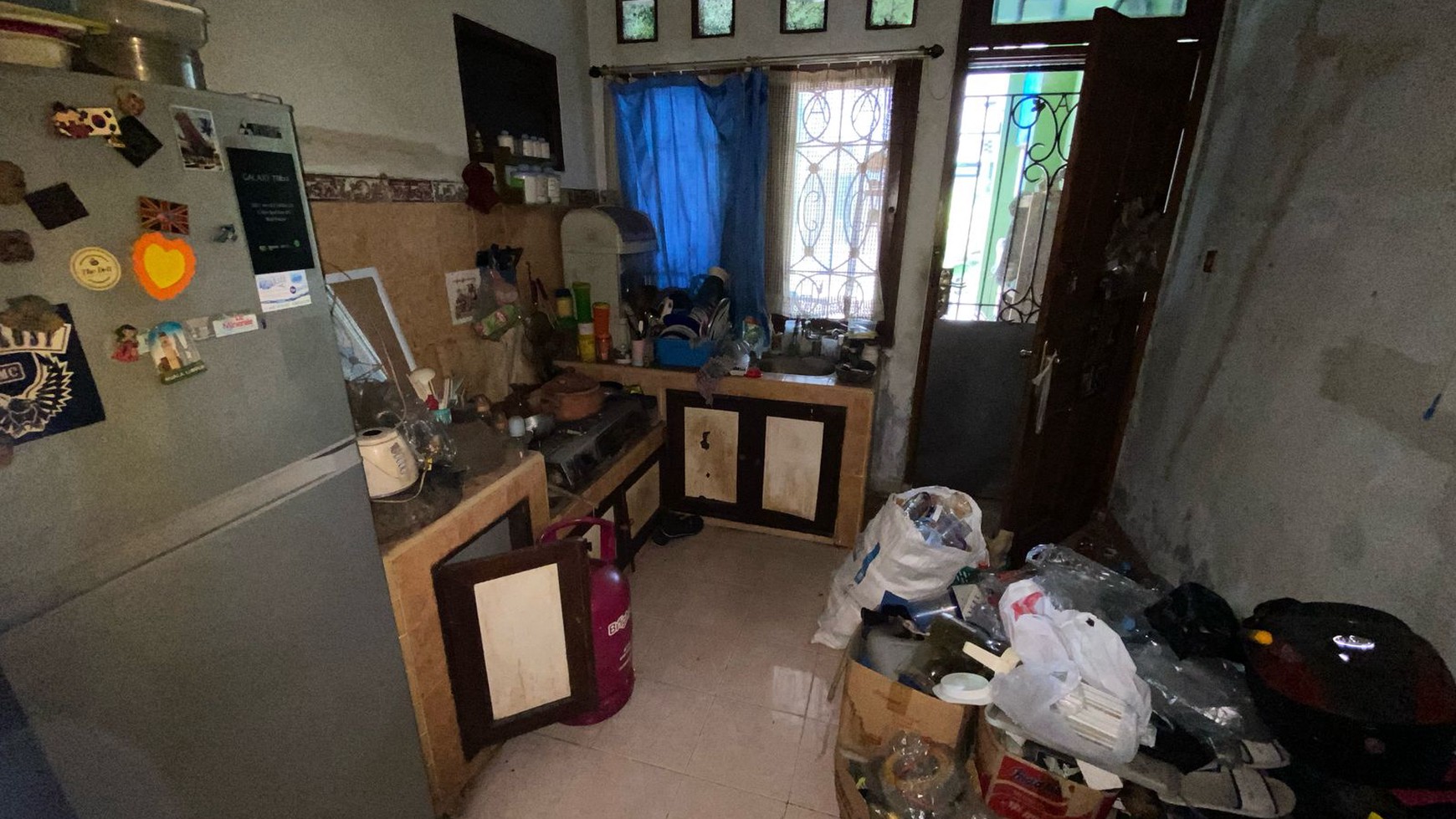 Dijual Cepat Rumah 2 Lantai Siap Huni dengan Hunian Nyaman dan Asri