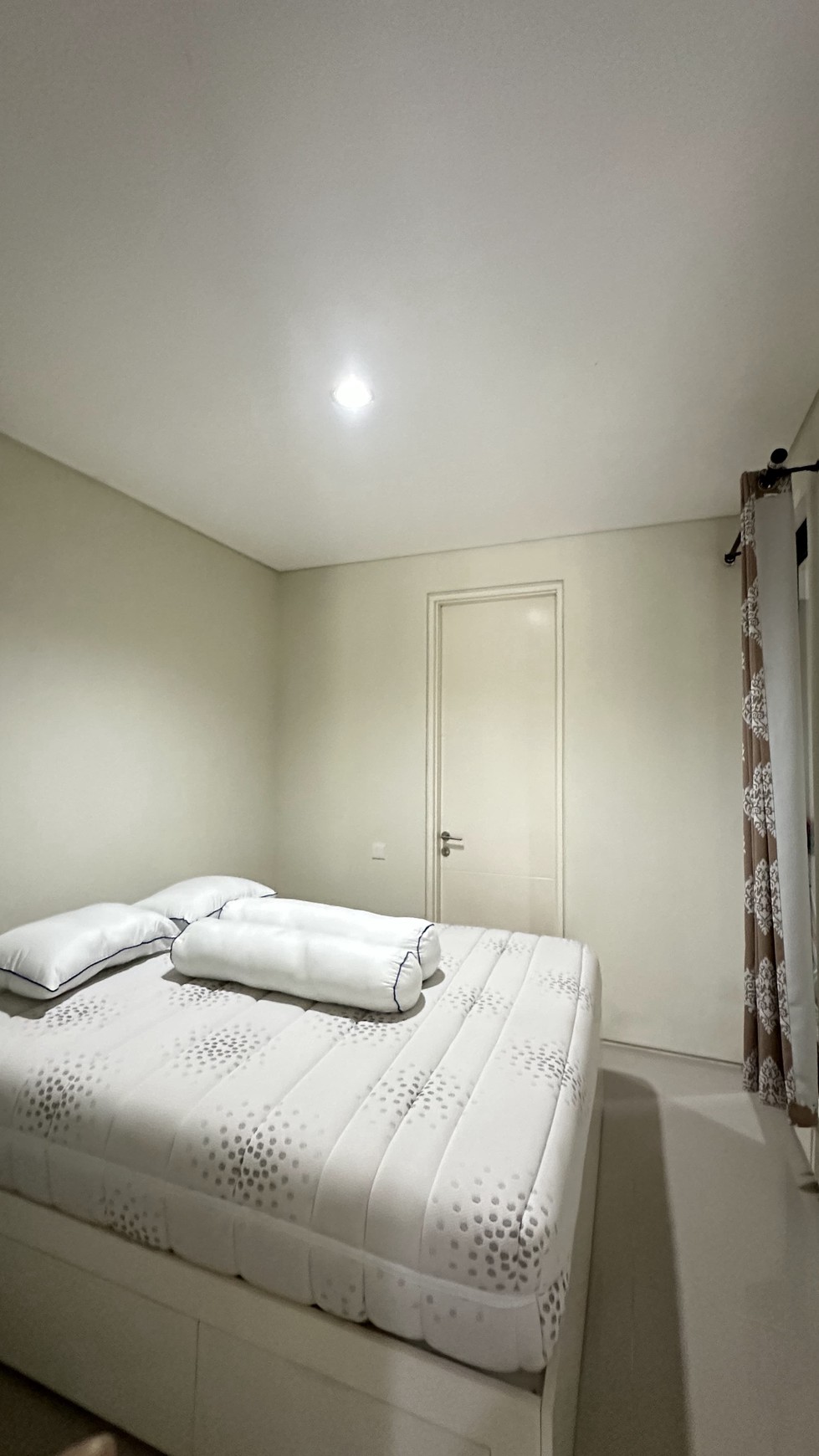 Rumah Citraland 1M-an Furnished Full Renov Surabaya