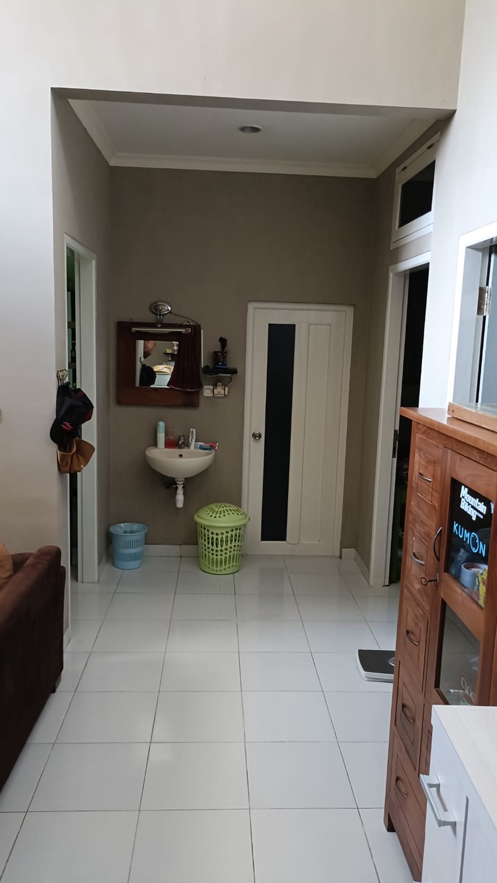 Rumah 1½ Lantai Siap Huni dengan Hunian Nyaman dan Asri di @Graha Raya