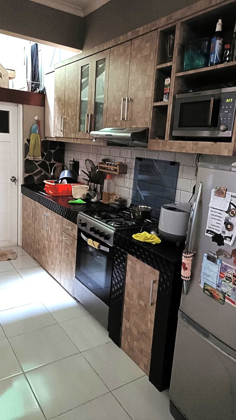 Rumah 1½ Lantai Siap Huni dengan Hunian Nyaman dan Asri di @Graha Raya