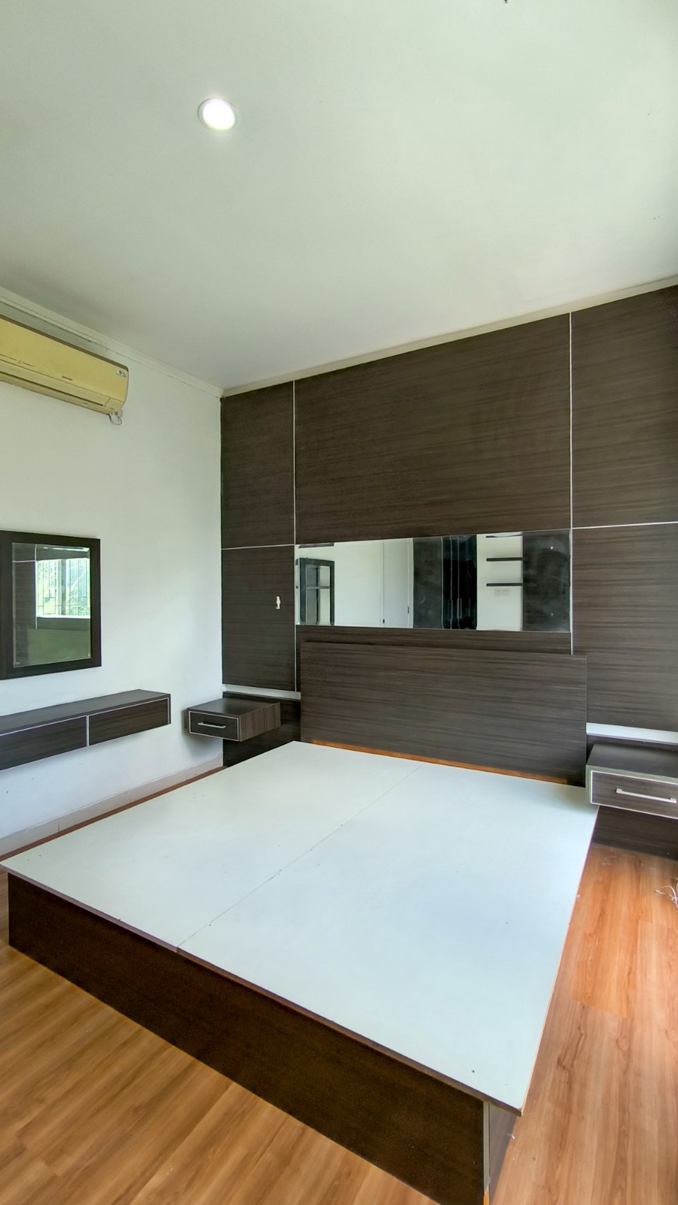 Rumah Bagus,dalam cluster di Bintaro Jaya Sektor 7