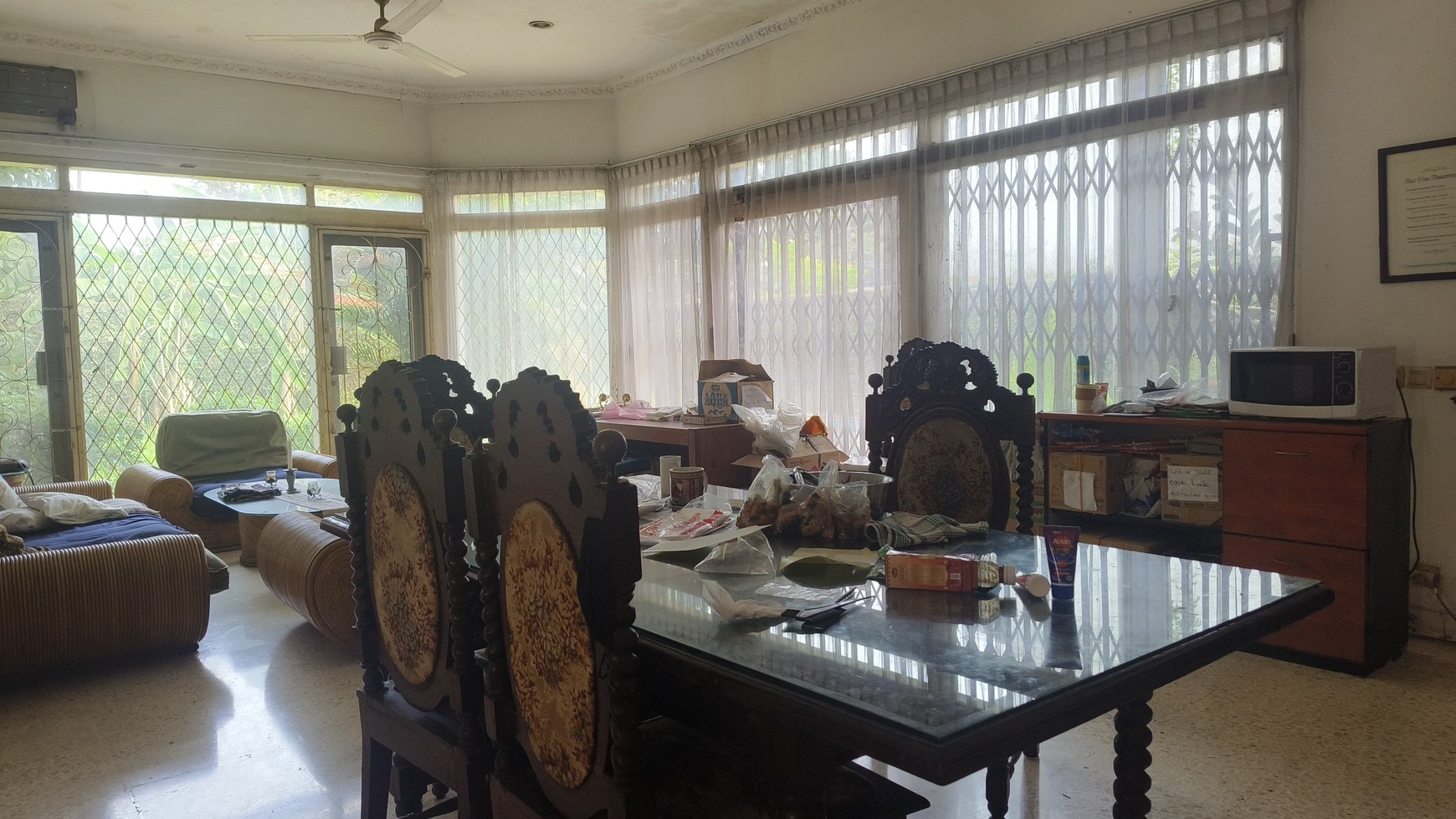 Dijual Rumah dihitung tanah di Pondok Labu, lokasi Stategis
