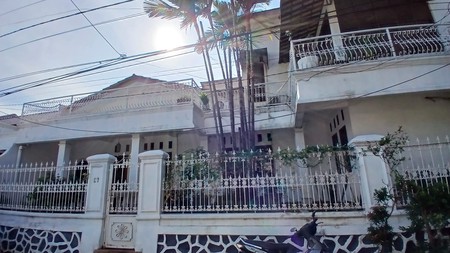 Dijual rumah dalam komplek BPK cinere