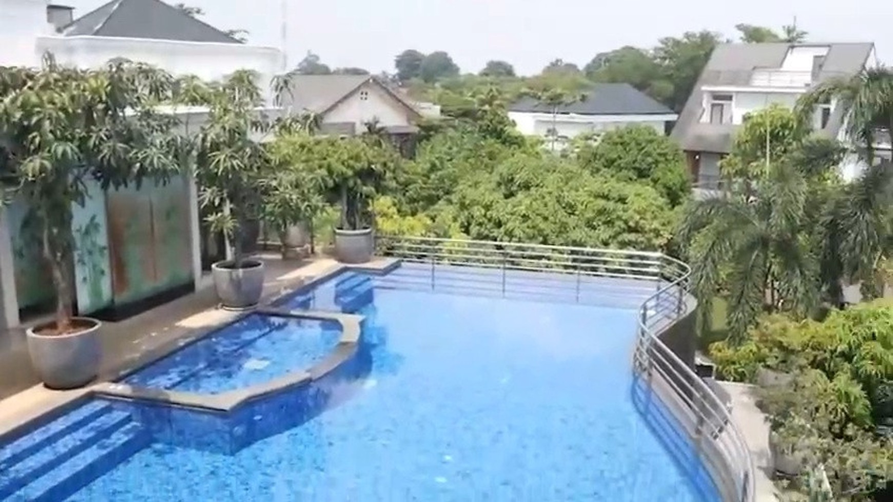 Rumah Bagus, Besar dan Mewah di Pesanggrahan Bintaro, Furnished