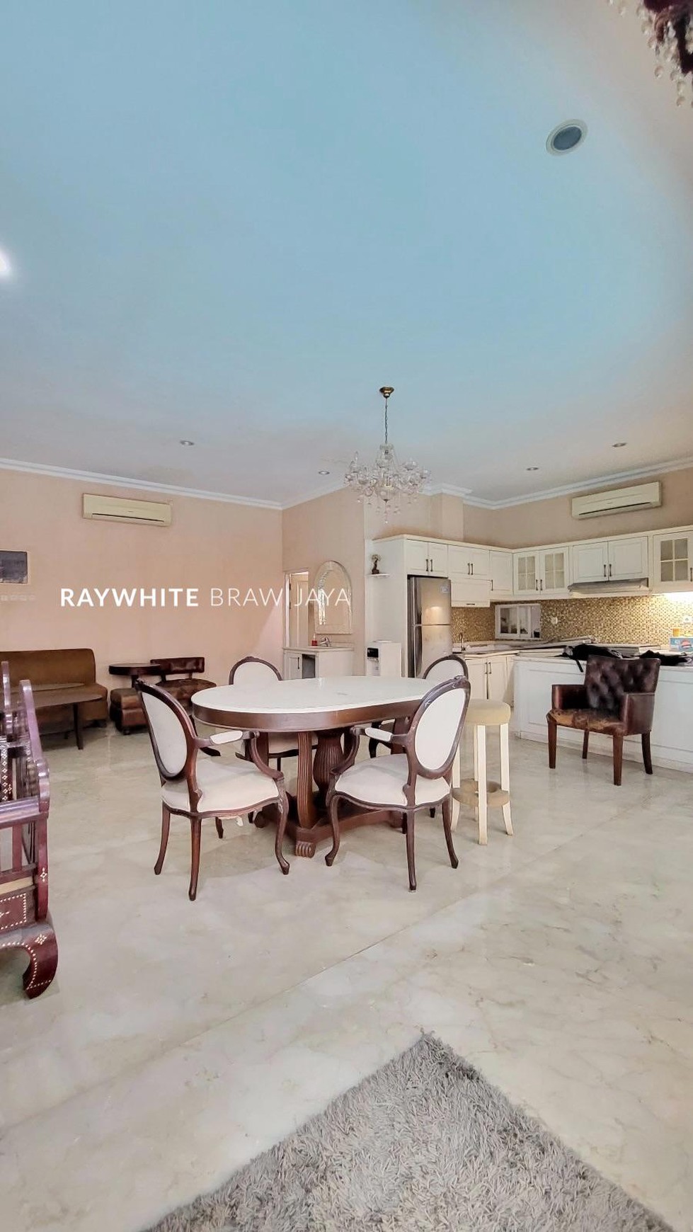 Rumah Hitung Tanah Area Cipete