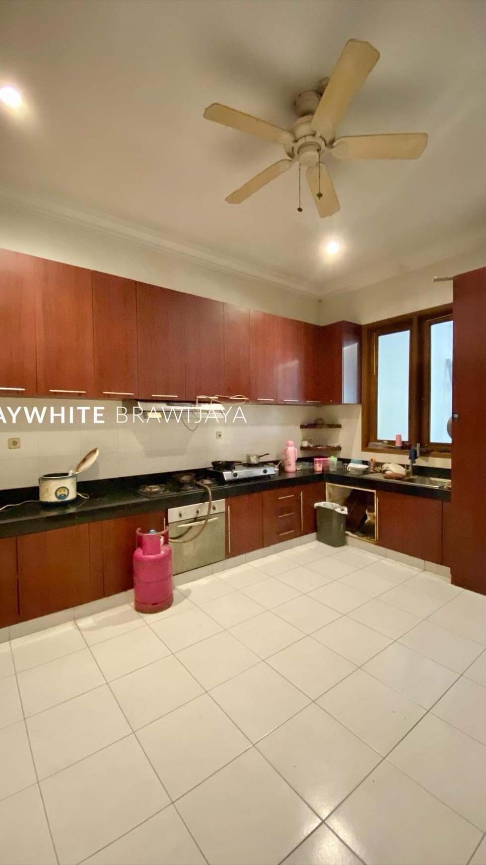 Rumah dalam Kompleks Elite Area Taman Patra Kuningan