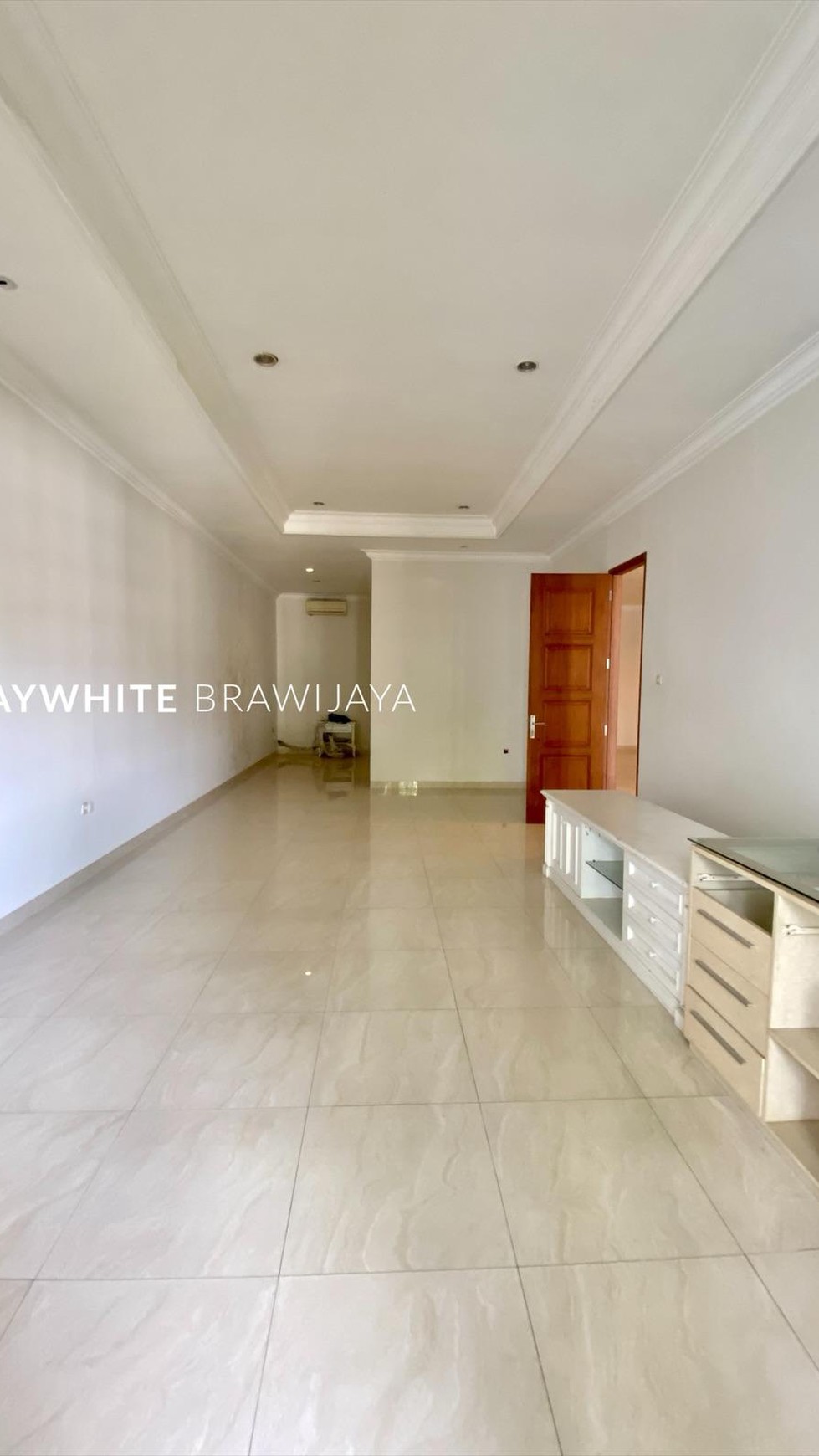 Rumah dalam Kompleks Elite Area Taman Patra Kuningan