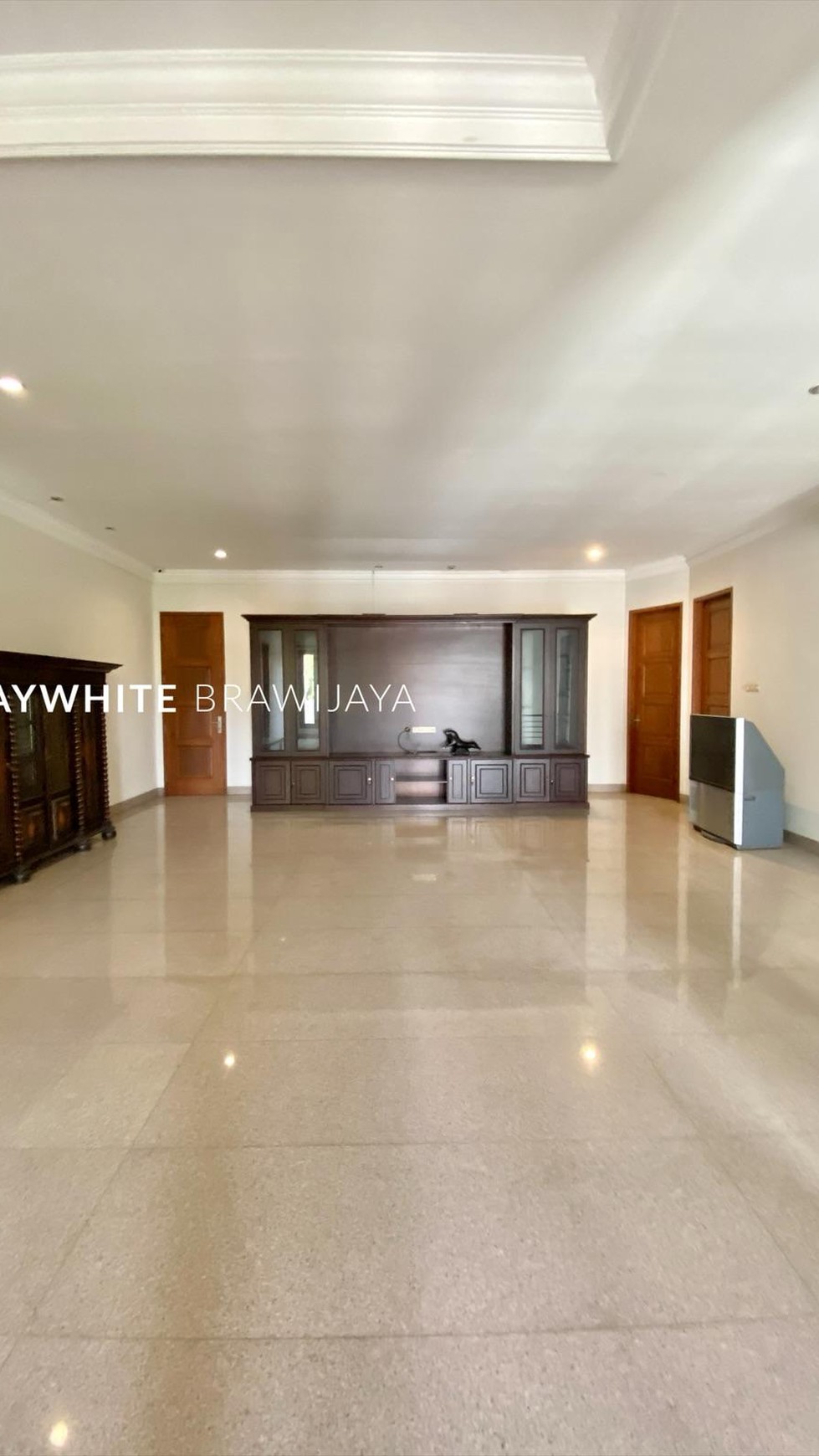 Rumah dalam Kompleks Elite Area Taman Patra Kuningan