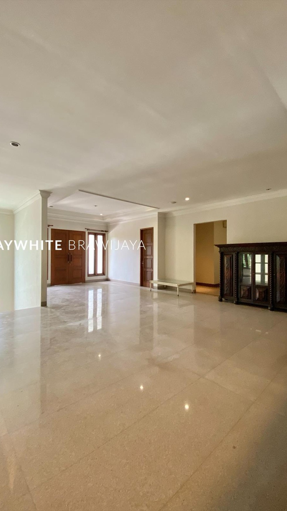 Rumah dalam Kompleks Elite Area Taman Patra Kuningan