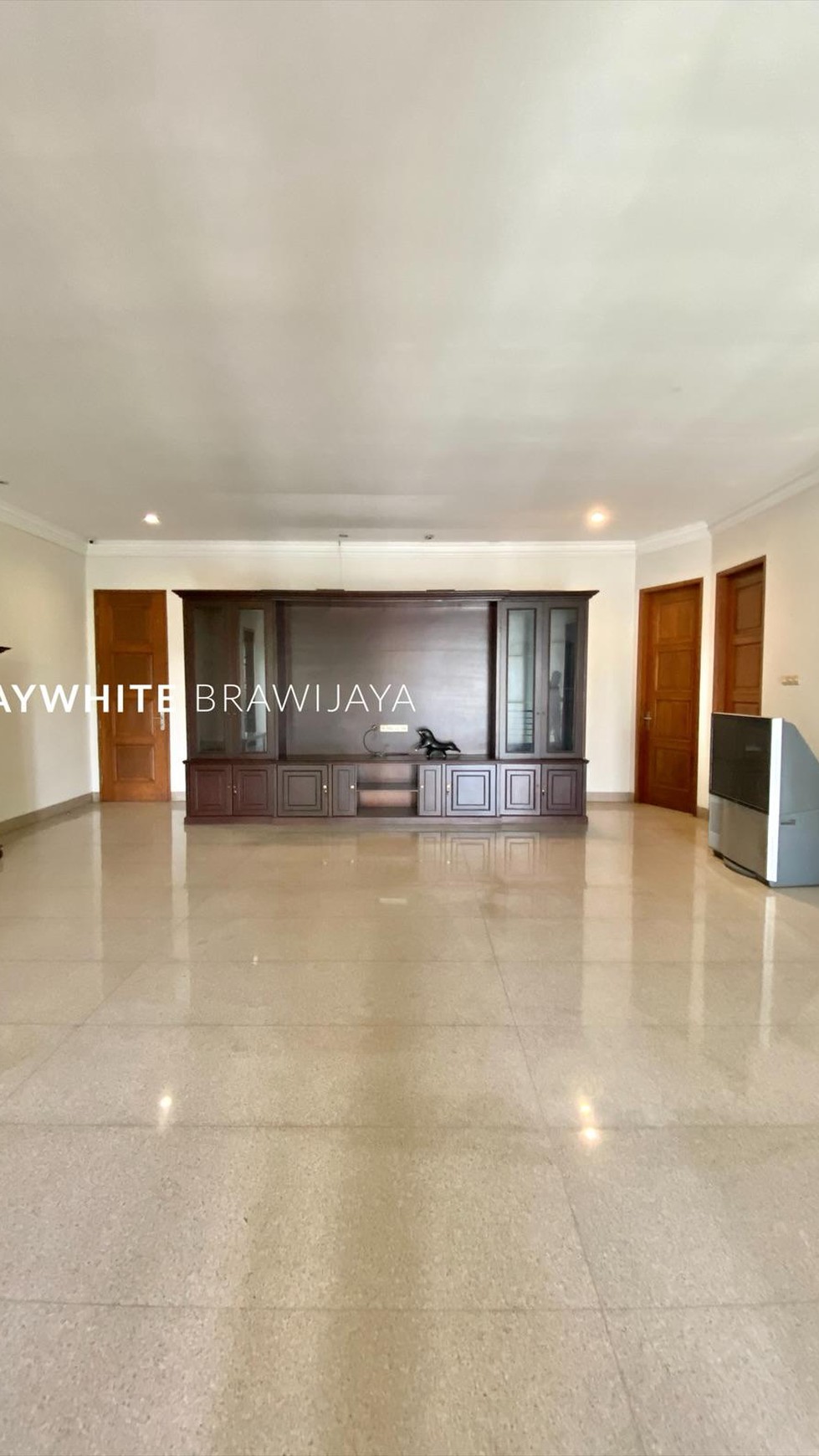 Rumah dalam Kompleks Elite Area Taman Patra Kuningan