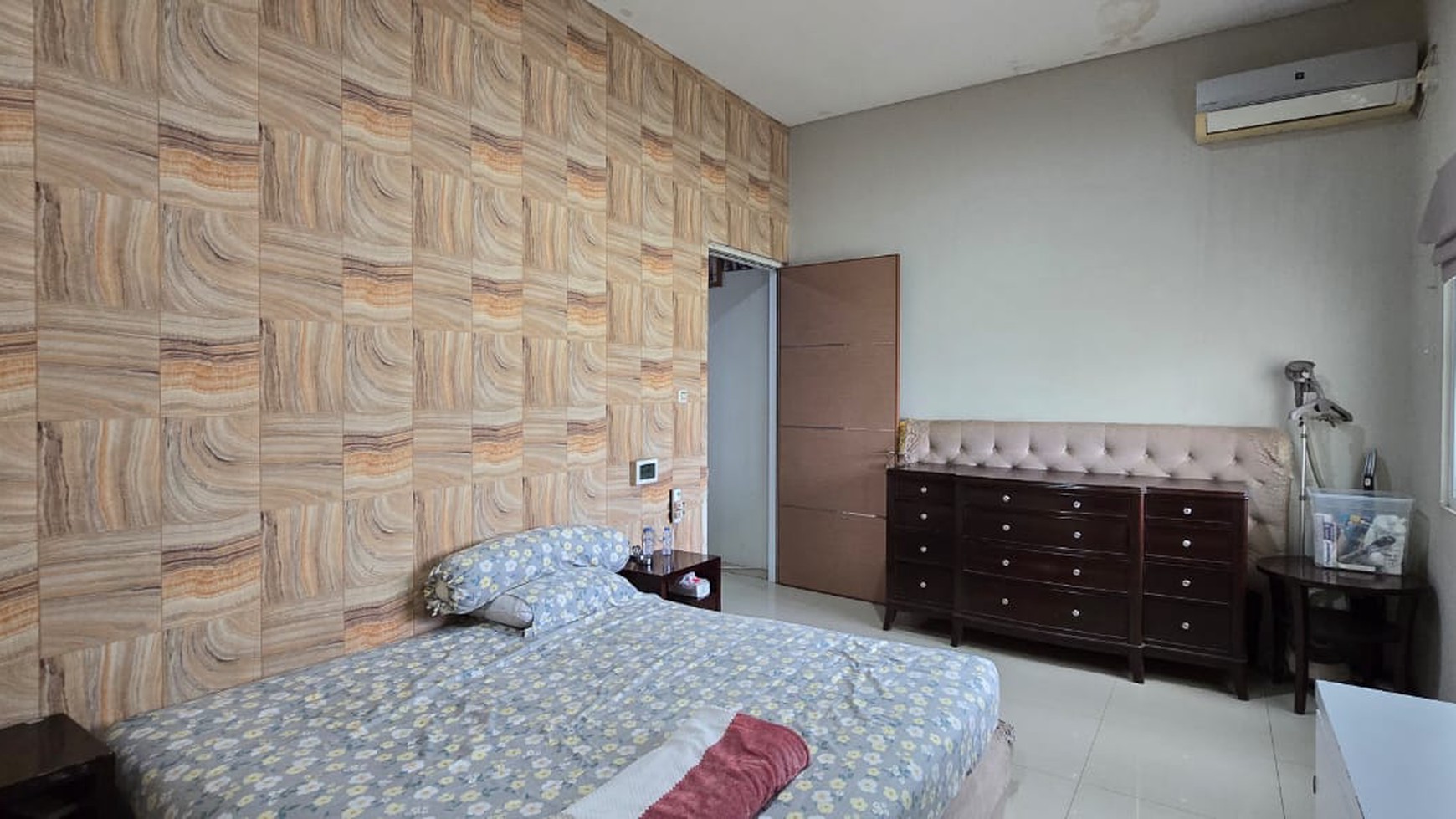 Rumah Bagus 2 Lantai di Setraduta Bandung Utara