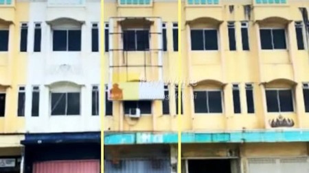 Dijual ruko 3 lantai di Kedamaian