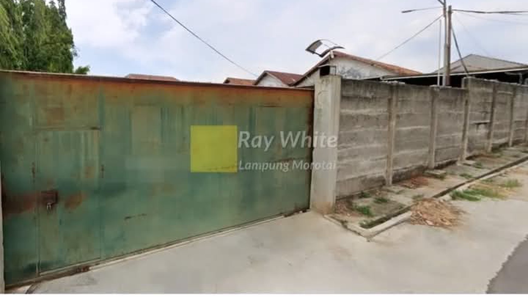 Dijual tanah dan gudang di kedamaian