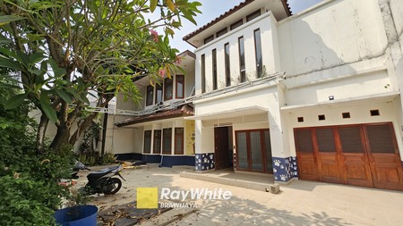 Rumah Di Brawijaya, Prime Area di Kebayoran Baru, Jakarta Selatan, Lokasi Tenang