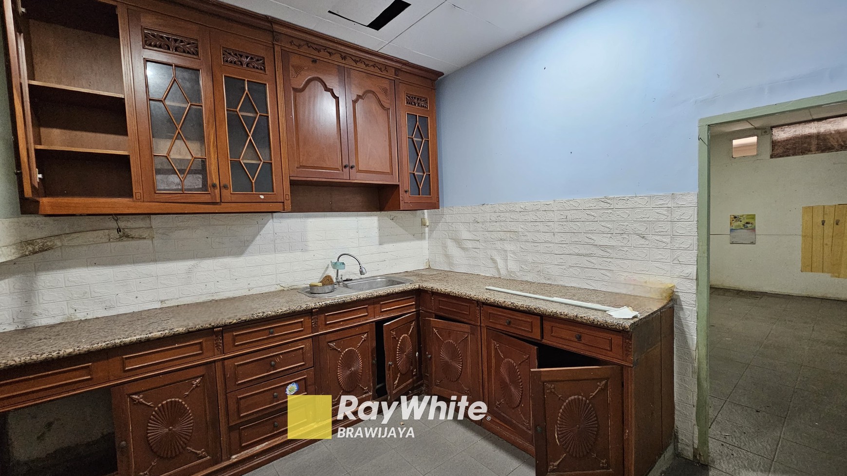 Rumah Di Brawijaya, Prime Area di Kebayoran Baru, Jakarta Selatan, Lokasi Tenang
