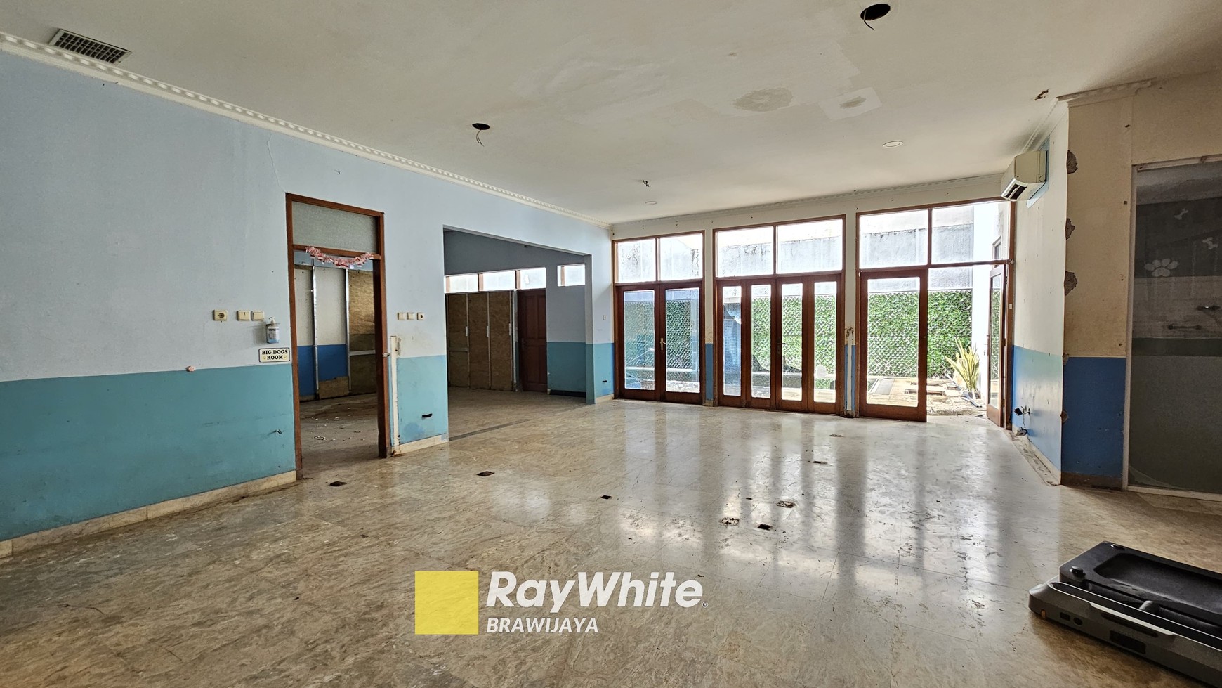 Rumah Di Brawijaya, Prime Area di Kebayoran Baru, Jakarta Selatan, Lokasi Tenang