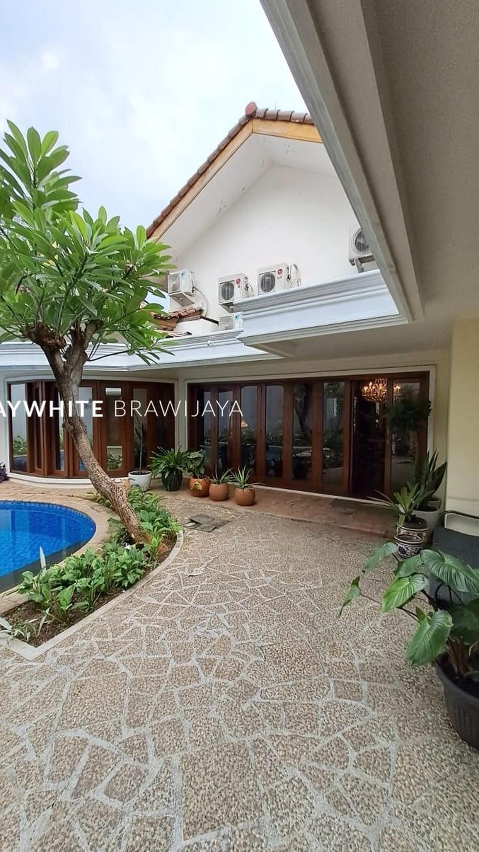 Rumah Siap Huni Lingkungan Tenang Area Dharmawangsa Kebayoran Baru
