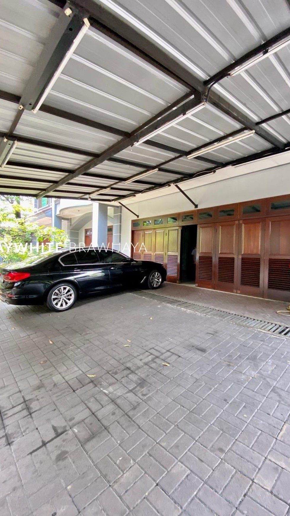 Rumah cocok untuk Usaha Lokasi Strategis Area Kebayoran Baru