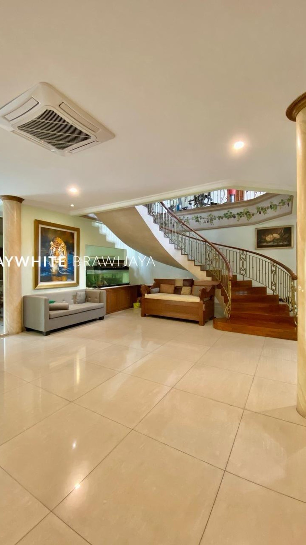 Rumah cocok untuk Usaha Lokasi Strategis Area Kebayoran Baru