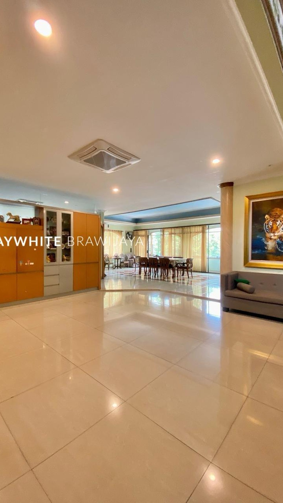 Rumah cocok untuk Usaha Lokasi Strategis Area Kebayoran Baru