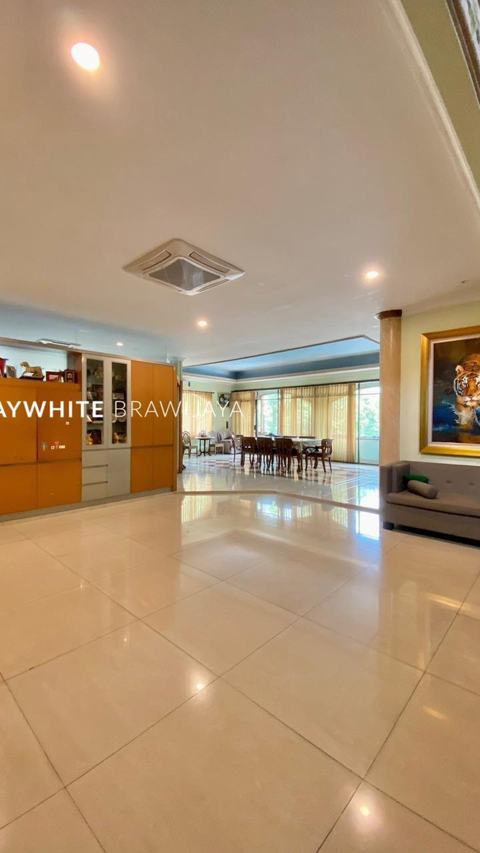 Rumah cocok untuk Usaha Lokasi Strategis Area Kebayoran Baru
