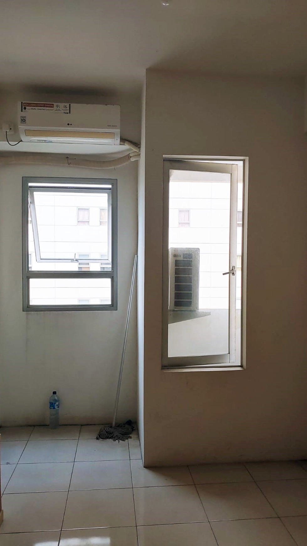 Apartemen Puncak Permai Surabaya Barat, 2 BR, View Pool - LT -