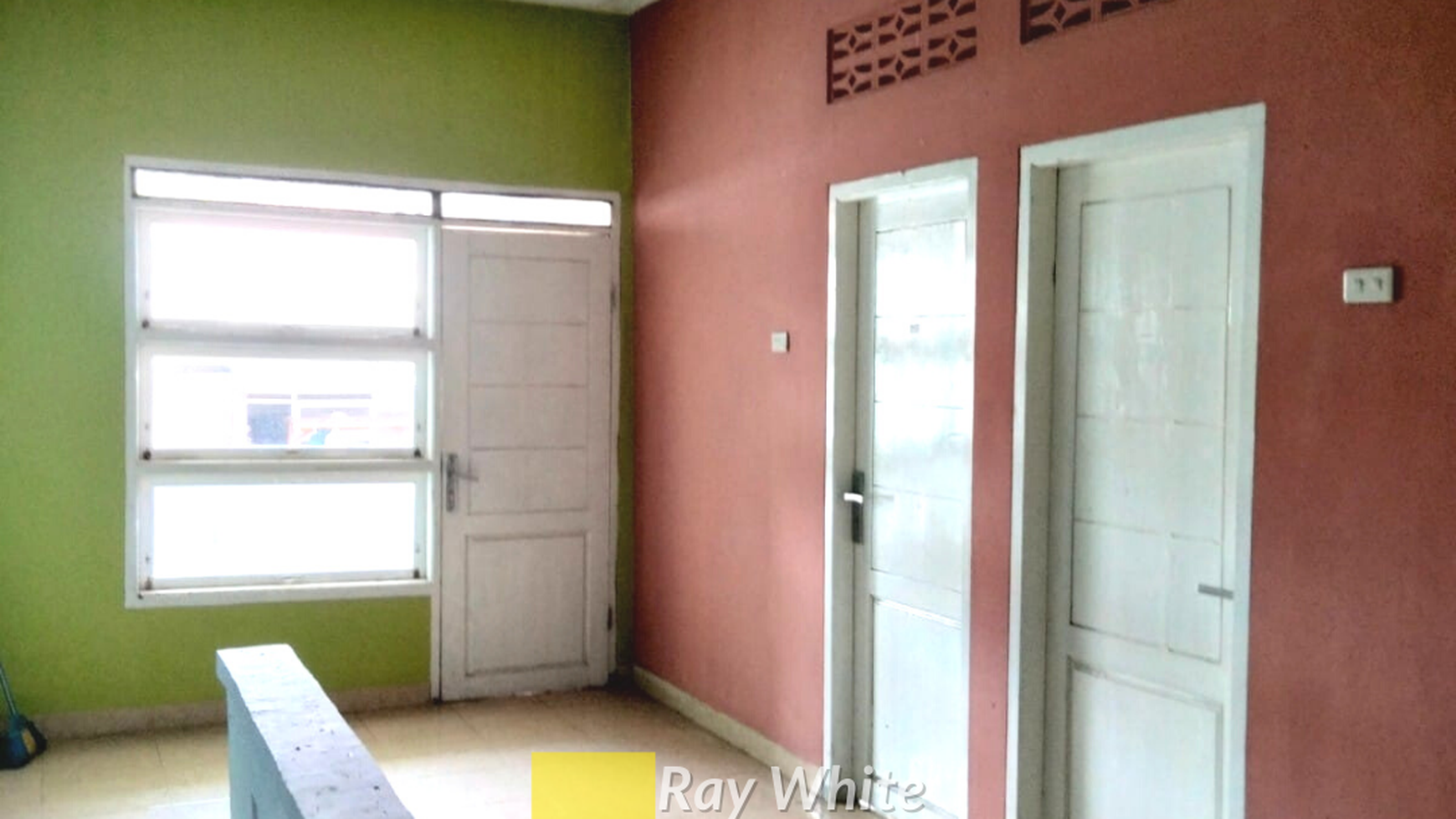 Rumah 2 Lantai Imam Bonjol