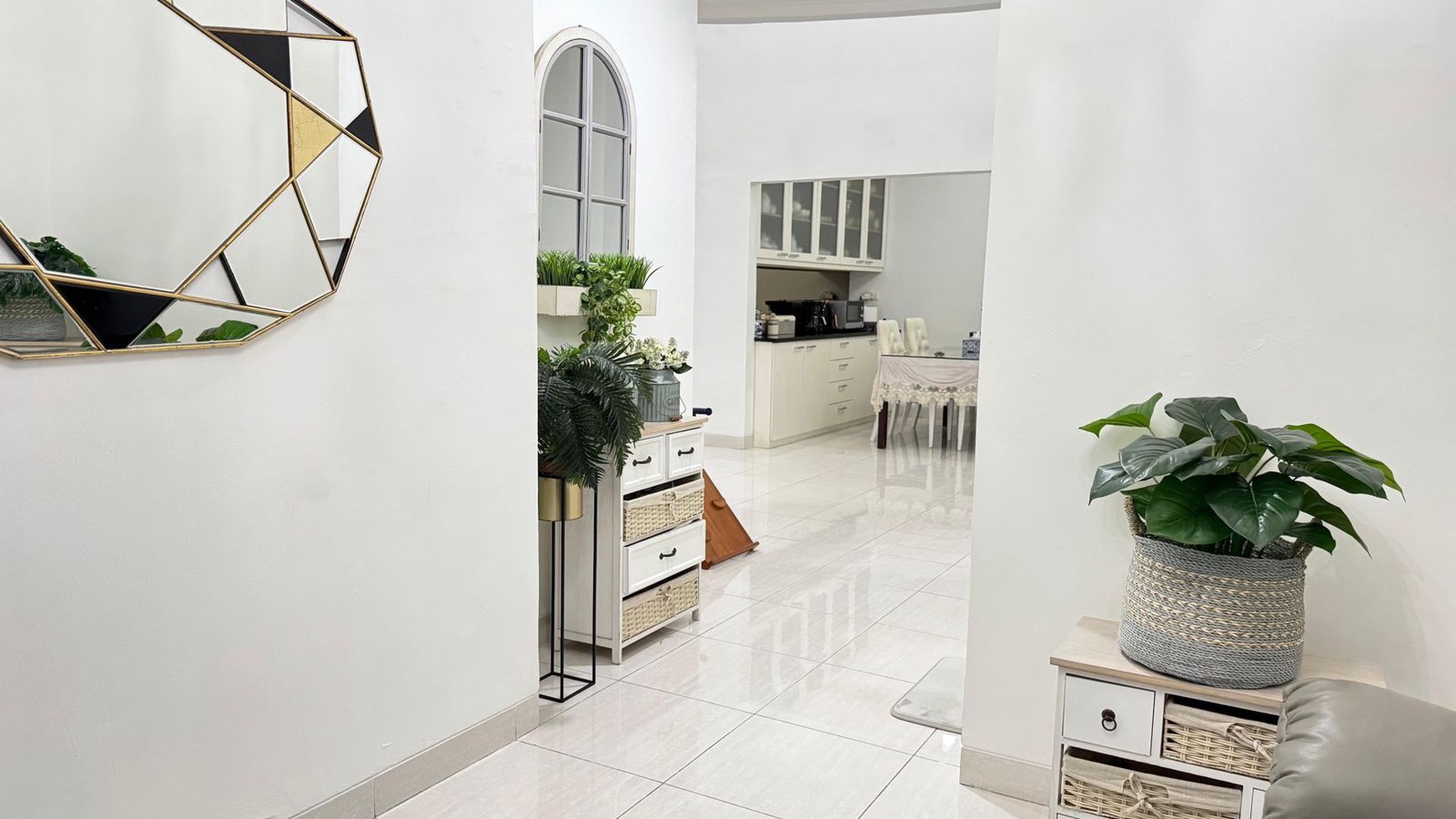 Rumah America Style Design Puspita Loka