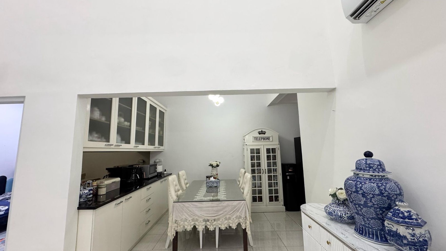 Rumah America Style Design Puspita Loka