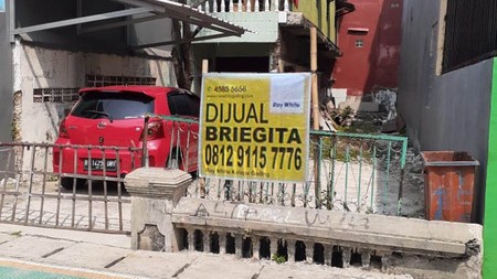 Rumah Tua, hitung tanah Jl Upaya Utara, Kebon Bawang