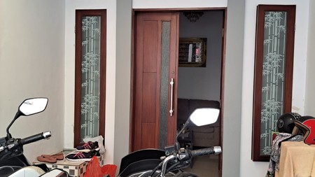 Rumah 1 1/2 Lantai Minimalis 3 Kamar Tidur Dekat Dengan ToLL Tambak Sumur