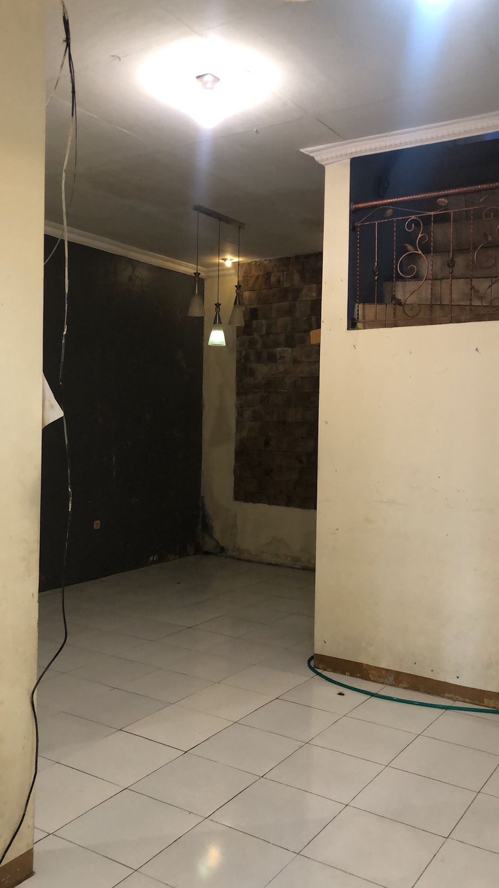 AFFORDABLE! Rumah 2 Lantai di Griya Bandung Indah, Bandung!