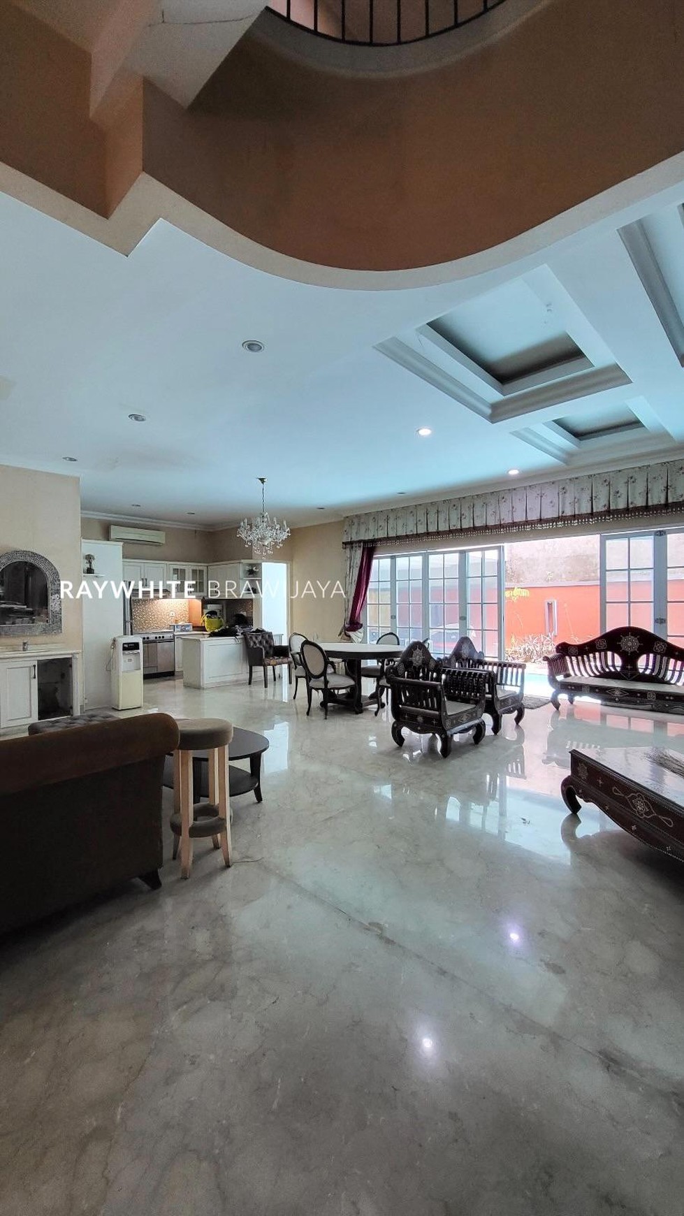 Rumah Layak Huni Lokasi Strategis Area Senopati Kebayoran Baru