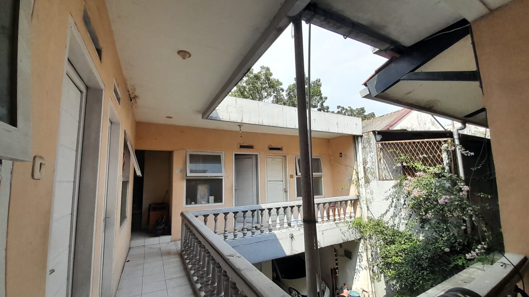 Dijual Rumah Tinggal & Ruang Usaha di Moh Toha, Bandung Kota