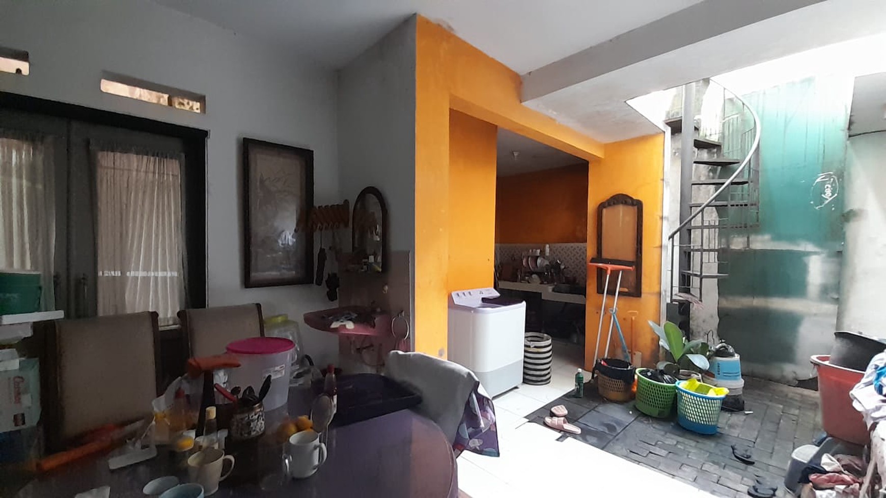 Dijual Rumah Tinggal & Ruang Usaha di Moh Toha, Bandung Kota