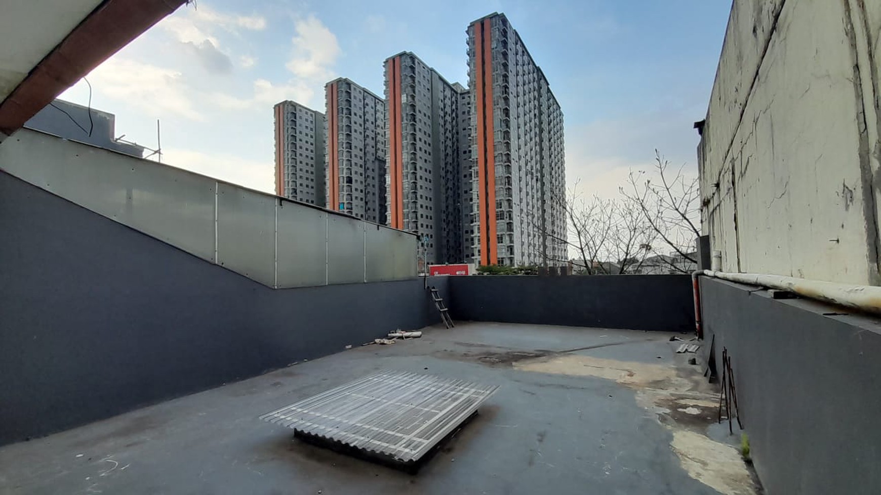 Disewa Ruko Karapitan Siap Pakai Area Ramai Strateegis